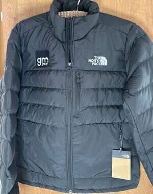 The North Face 550 Down Jacket Black NF0A7V4F4H0 Men's Large NWT Company Logo